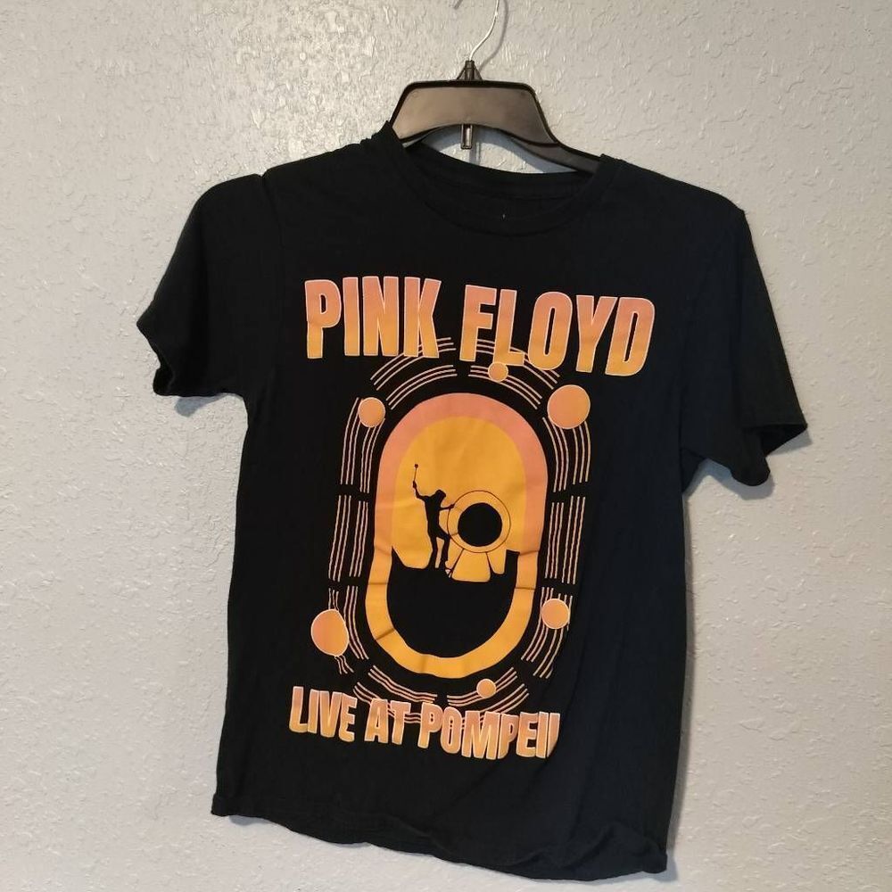 Pink Floyd ladies small black tshirt